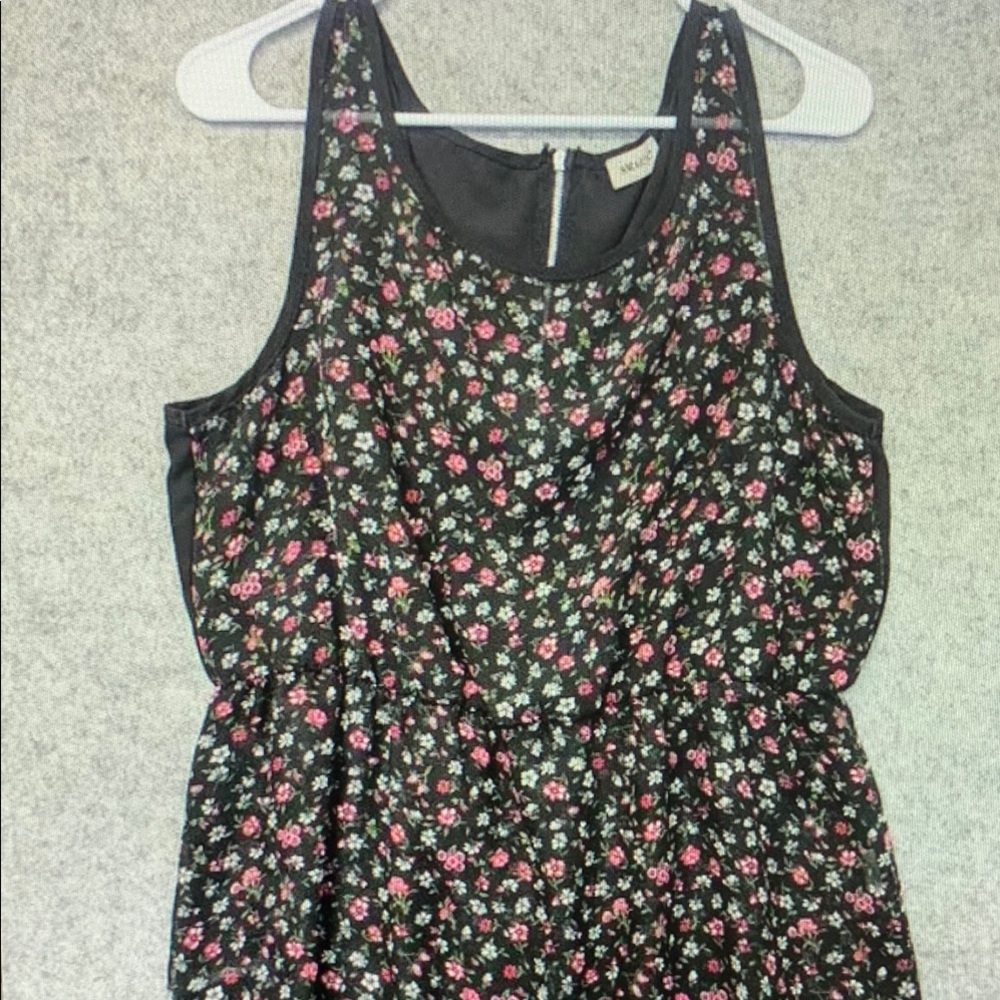 Smart Set Black Floral Top